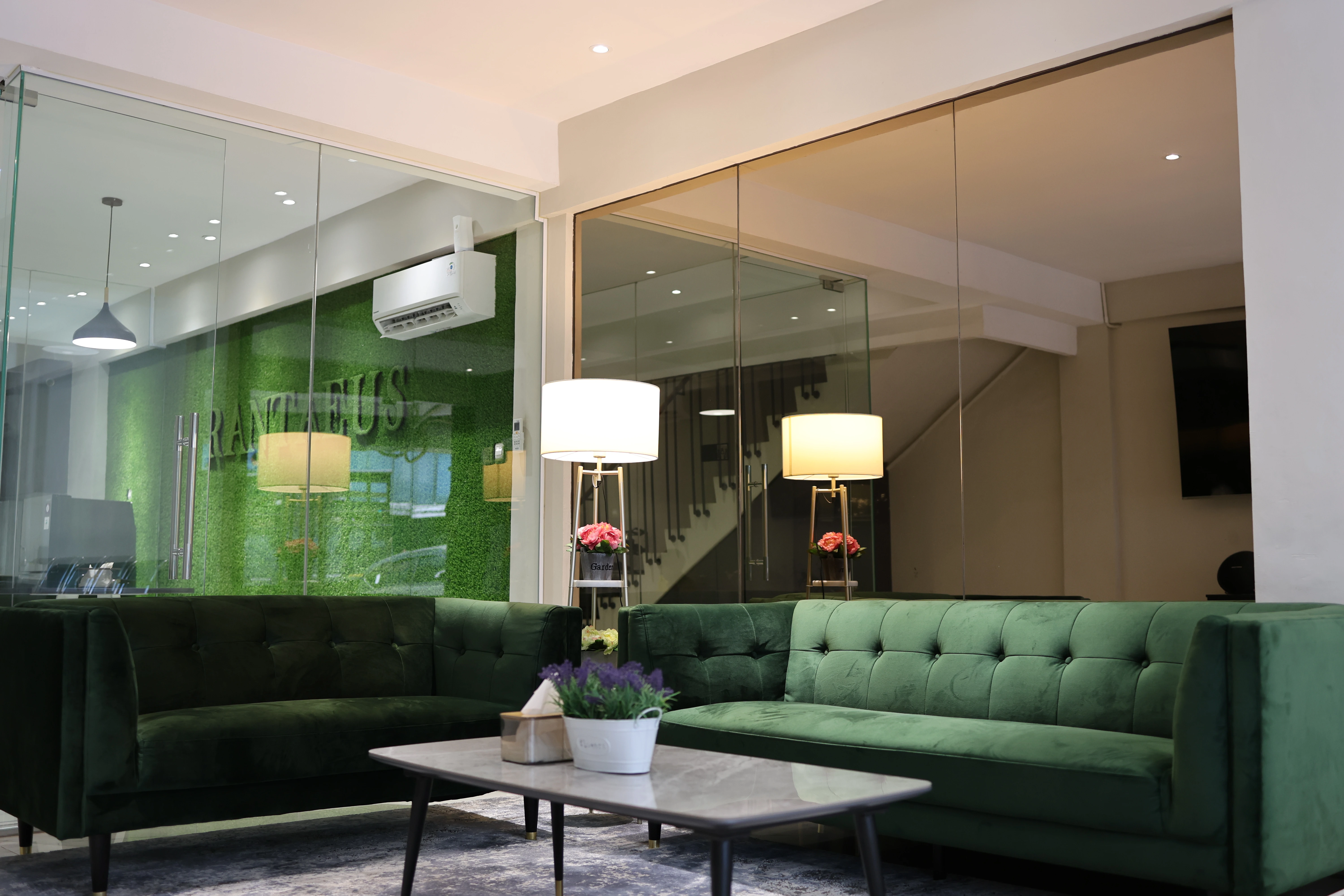 Lobby Rantaeus Cipta Pesona